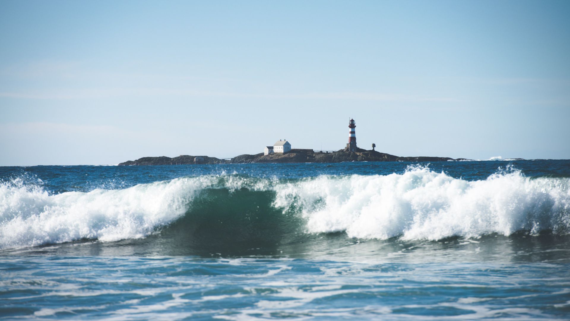 Norwegian Coast waves stones North Sea