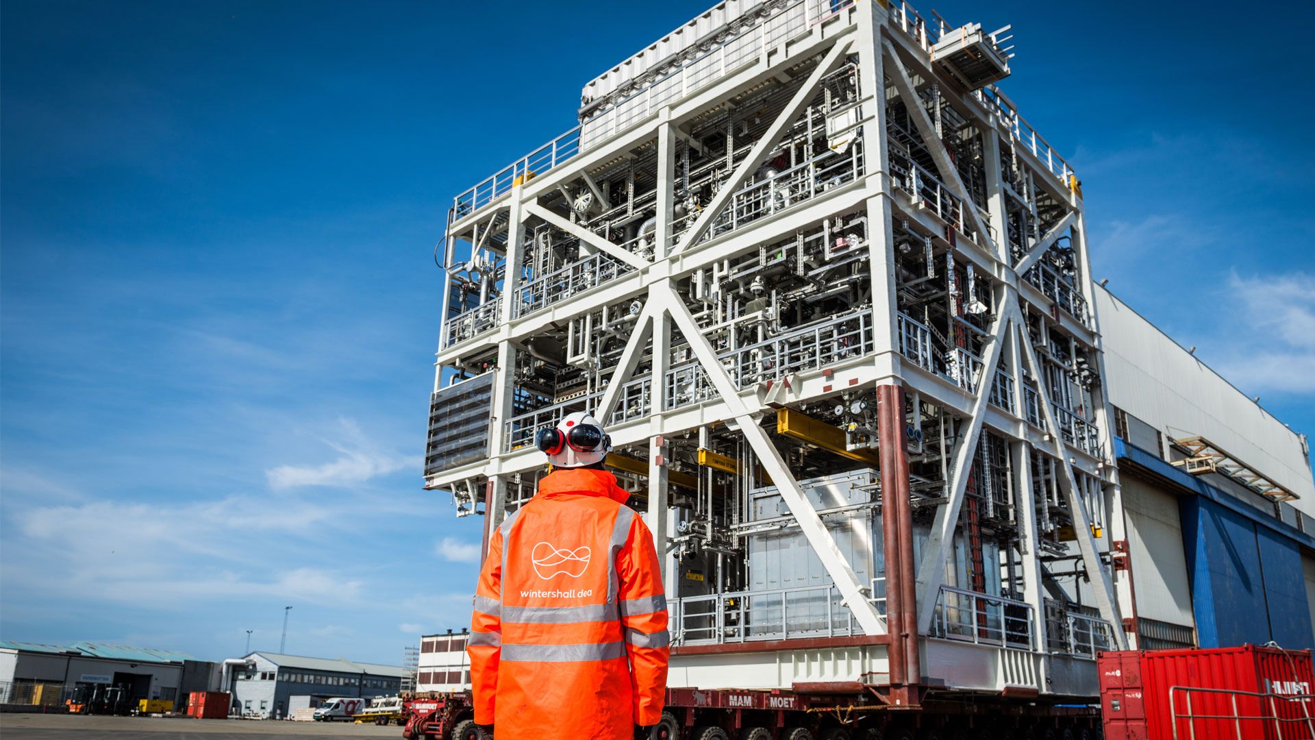 Wintershall Dea employee construction site